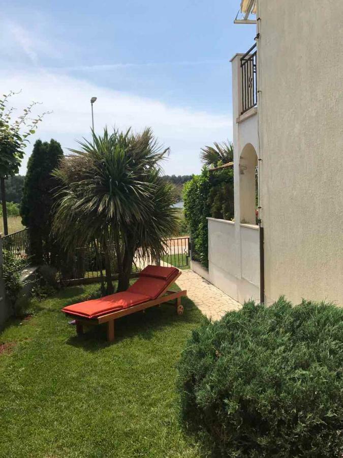 Sunset Apartment with a private yard at Medulin Riviera Bagian luar foto